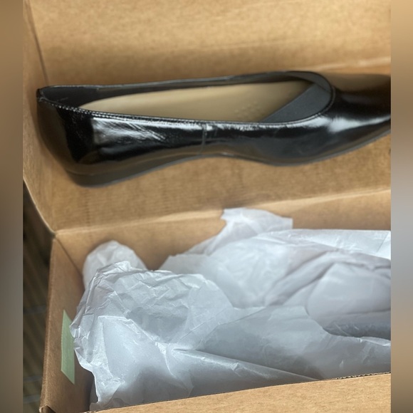 Softwalk Viana Leather Slip-On Womens 11 - Picture 4 of 7